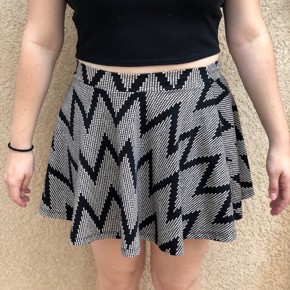 CHARLOTTE RUSSE skater skirt